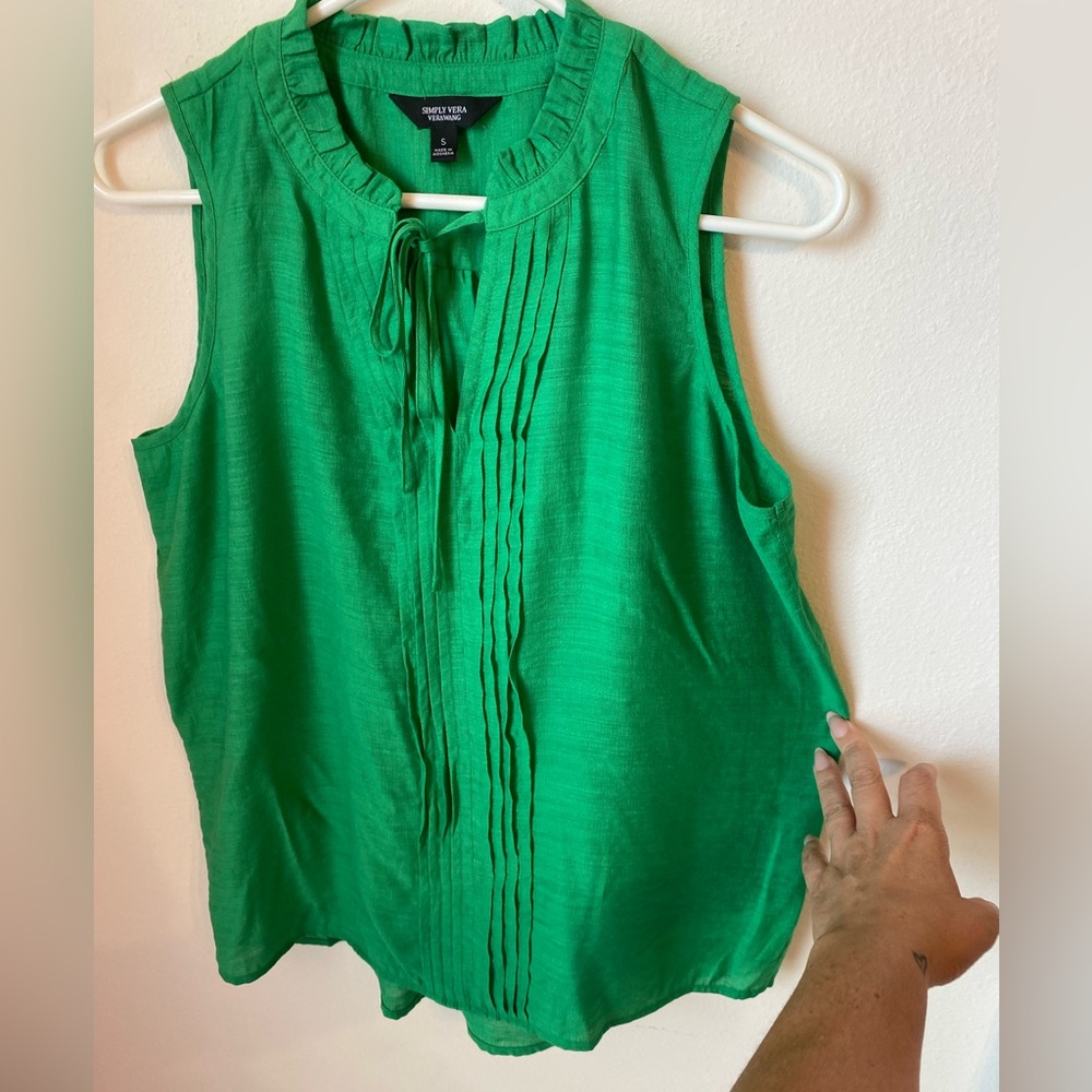 Simply Vera Wang Blouse Top Tie Pintuck Front Sleeveless Ruffle Neck Polyester